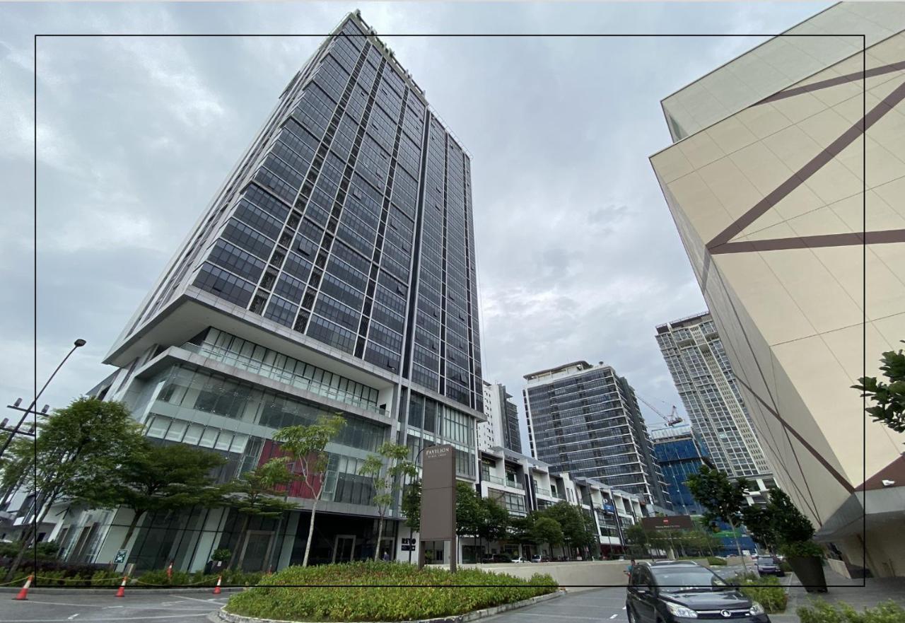 13a-aurora Place- Pavilion Apartment *